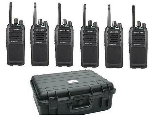 Kenwood TK-3701D digitale licentievrije portofoons set van 6, Télécoms, Talkies-walkies & Walkies-talkies, Envoi
