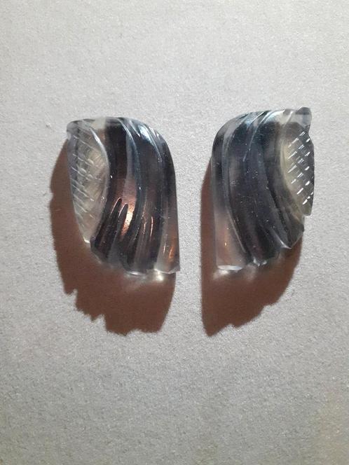 Handcarved Fluorite : pair of wings - natural fluorite 97,05, Handtassen en Accessoires, Edelstenen, Verzenden