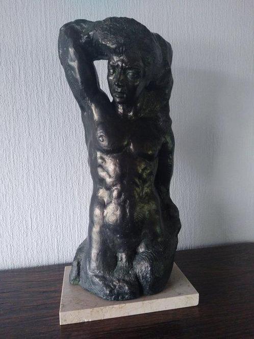 Martin Duque (XX-XXI) - sculptuur, Mannentorso - 48 cm -, Antiquités & Art, Antiquités | Céramique & Poterie