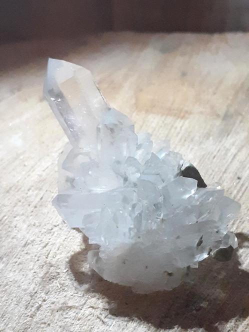 Natural  clear Quartz crystal, 132.20 ct, Collections, Minéraux & Fossiles, Envoi