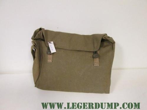 Groen legertasje (tassen, Rugtassen, Overig), Handtassen en Accessoires, Tassen | Rugtassen, Nieuw, Verzenden