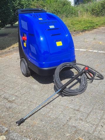 Warmwater hogedrukreinger 230V beschikbaar voor biedingen