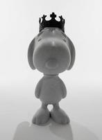 Okyes - Snoopy the King (marble effect)