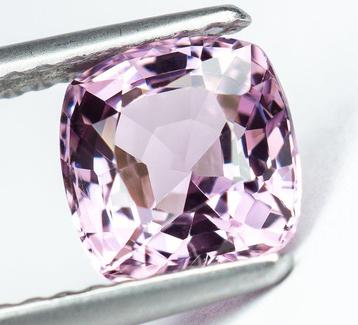 Zonder Minimumprijs Spinel - 1.55 ct - Antwerp Laboratory