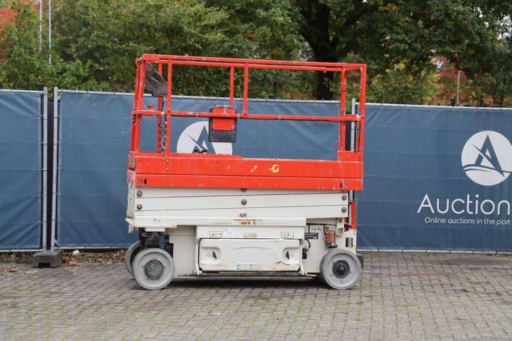 Veiling: Schaarlift JLG 2032ES Elektrisch 8.1m 2016, Zakelijke goederen, Machines en Bouw | Liften, Steigers en Ladders, Ophalen