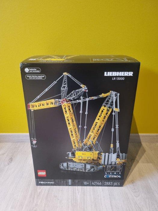 Lego Set - 42146 - Technic - Liebherr LR 13000, Enfants & Bébés, Jouets | Duplo & Lego
