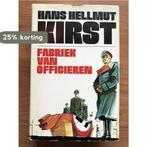 Fabriek van officieren 9789022509920 Hans Hellmut Kirst, Boeken, Romans, Verzenden, Gelezen, Hans Hellmut Kirst
