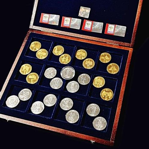 25 original, official FIFA Medals, 12x gold-plated /, Collections, Collections Autre