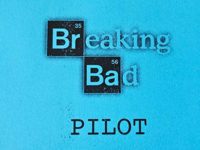 Breaking Bad - Bryan Cranston, Aaron Paul - Pilot Episode, Collections, Cinéma & Télévision
