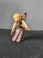 Goebel - Beeldje - Hummel N° 366  FLYING ANGEL TMK5 -