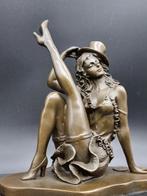 Beeld, Bronze: Revue Dancer - 18.5 cm - Brons