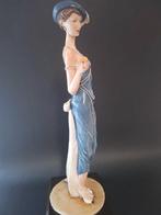 Capodimonte - Auro Belcari - Beeldje, Dama - 40 cm - hars,, Antiek en Kunst