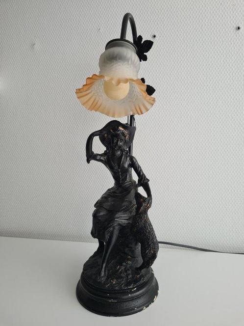 Tafellamp - Brons, Hars - Vrouw met schaap, Antiek en Kunst, Curiosa en Brocante