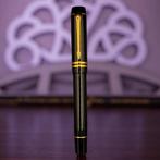 Parker - Centennial Black with Gold Trim (GT) - Vulpen, Nieuw
