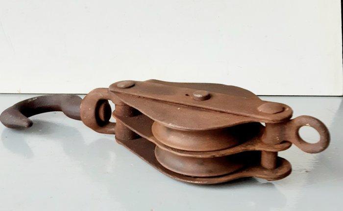 Maritieme objecten - Metaal- Dubbelschijfsblok, Antiek en Kunst, Curiosa en Brocante