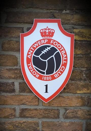 Royal Antwerp : Ophangbaar logo van Dibond Aluminium