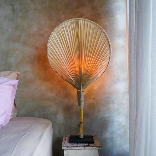 Artisanal Palm Leaf Lampshade - Tafellamp - Bamboe, Palmblad, Antiek en Kunst, Kunst | Designobjecten