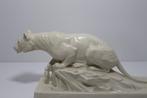 E.Siegl - Statue, Tijger op rots - 19 cm - Faïence