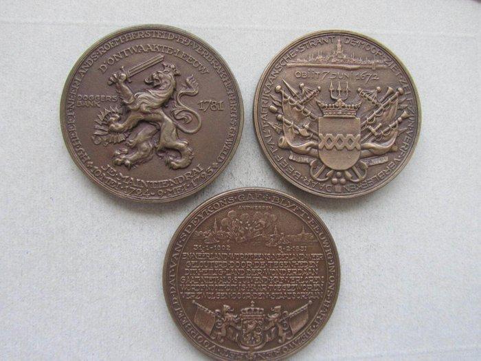 Pays-Bas. Medal 3 stuDrie grote en zware bronzen, Postzegels en Munten, Munten en Bankbiljetten | Toebehoren