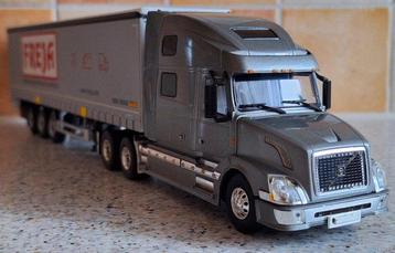 WSI 1:50 - Camion miniature - VOLVO VN780 - tracteur 6x4