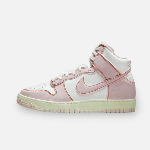 Nike Dunk High 1985 Barely Rose, Kleding | Heren, Schoenen, Sneakers, Zo goed als nieuw, Verzenden