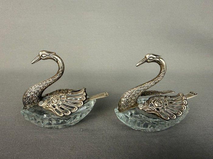 Zout- en pepervaatjes (2) - .800 zilver, Antiek en Kunst, Antiek | Zilver en Goud