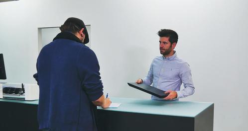 Tijdelijk extra geld nodig? Zet je laptop op terugkoop!, Computers en Software, Windows Laptops, Nieuw