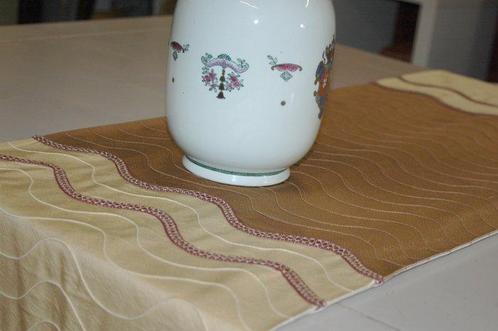 San Leucio 1789 - Nappe en soie sensuelle avec franges, Antiek en Kunst, Antiek | Tapijten, Tafelkleden en Textiel