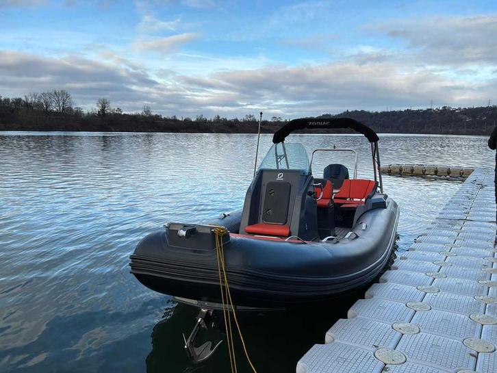 2023 Zodiac Medline 6.80 Console & Vissersboten, Watersport en Boten, Vis- en Consoleboten