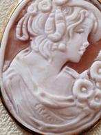 Tweekleppige Zeeschelp - Cameo (Zonder minimumprijs)