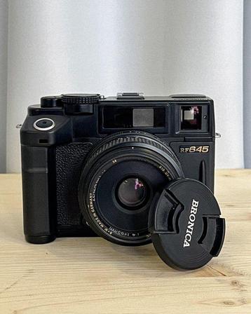 Bronica RF645 Appareil photo moyen format beschikbaar voor biedingen