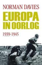 Europa In Oorlog 1939-1945 9789071206900, Boeken, N. Davies, Zo goed als nieuw, Verzenden