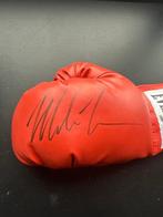 Boxe - Mike Tyson - Gant de boxe