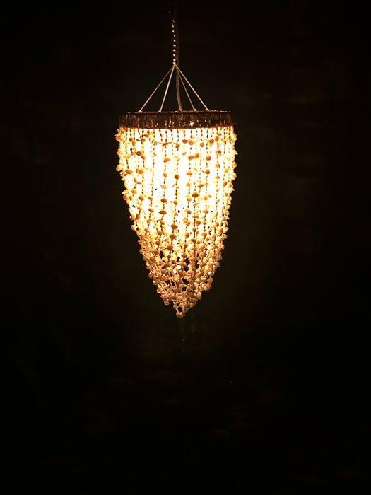 Kroonluchter - Geen minimumprijs - SL09 - Prachtige schelpen, Antiek en Kunst, Kunst | Designobjecten