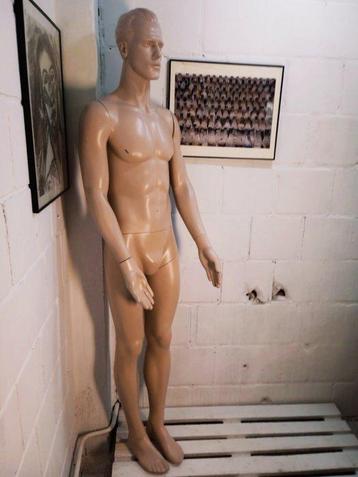 Mannequin - Mannequin vintage - Plastique beschikbaar voor biedingen