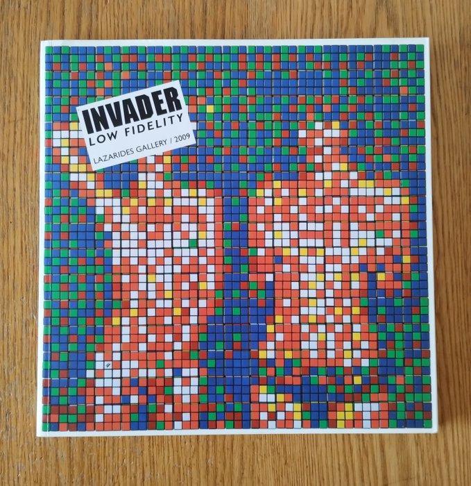 Invader (1969) - Invader : Low Fidelity, Lazardies gallery,, Antiek en Kunst, Kunst | Designobjecten