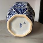 Boch Frères - Vase - 56 - Faïence de Delft, Antiek en Kunst