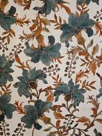 300×280 cm! Exclusieve artistieke stof met bloemmotief.