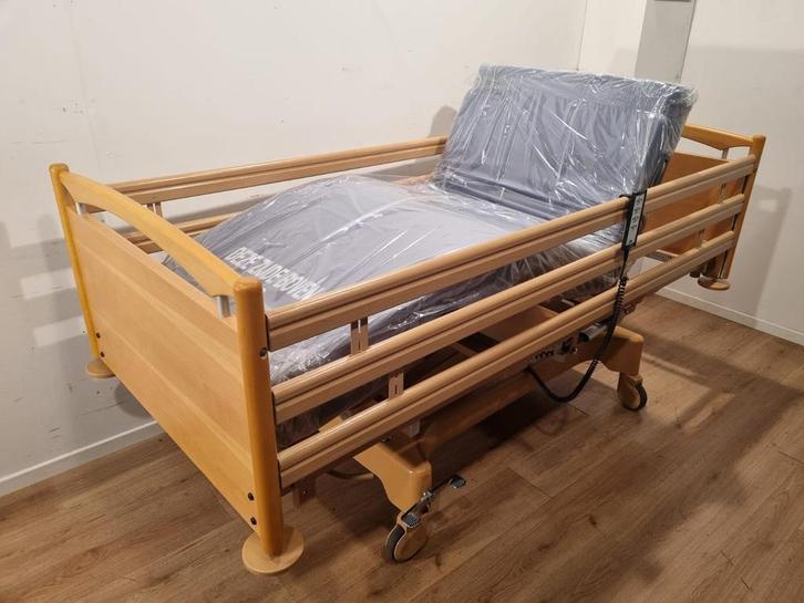 Stiegelmeyer Classiko Lang #05A Elektrisch Hoog laag, Diversen, Verpleegmiddelen, Zo goed als nieuw, Verzenden