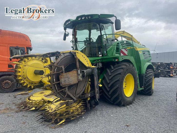 John Deere 8500 - Hakselaar + Maïsbek + graspick-up, Zakelijke goederen, Landbouw | Werktuigen, Overige typen, Ophalen of Verzenden
