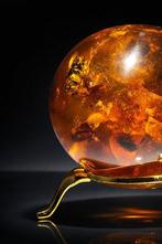 Barnsteen - Amber Chip Orb Egg with Natural BEE Inclusion –