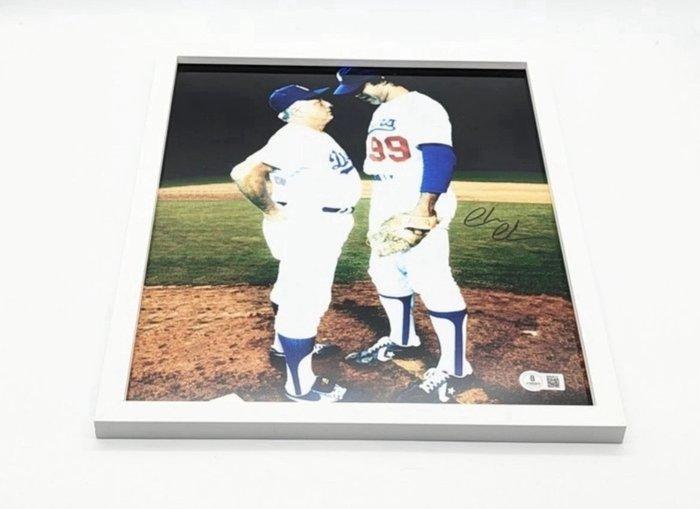 Chevy Chase Leaf 1/1 Autograph Card + Framed Signed Photo, Collections, Cinéma & Télévision