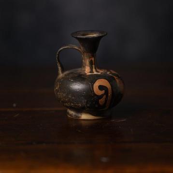 Oud Griekenland, Apulische miniatuur rode figuur lekythos, Verzamelen