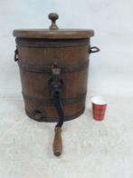 Werkgereedschap - Vroegere boter maker