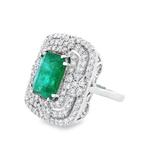 Ring - 14 karaat Witgoud - 5.08ct. tw. Smaragd - Diamant -