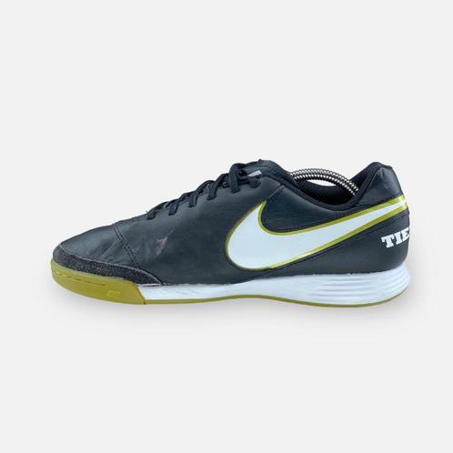 Nike Tiempo - Maat 42.5, Vêtements | Hommes, Chaussures, Envoi