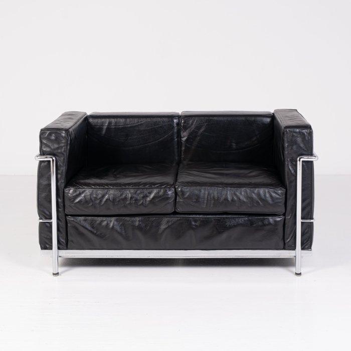 Alivar - Charlotte Perriand, Le Corbusier, Pierre Jeanneret, Antiek en Kunst, Antiek | Meubels | Stoelen en Sofa's