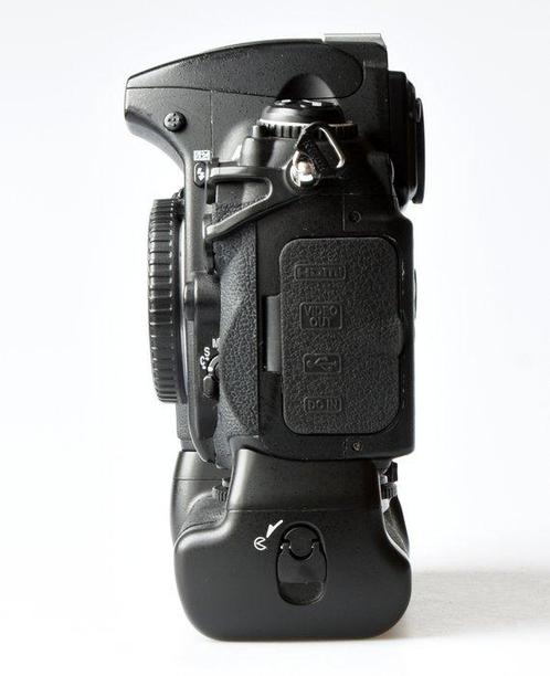 Nikon D700 met Meike Batterij pack houder **Goed lezen**, Audio, Tv en Foto, Fotocamera's Digitaal