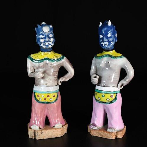 Figure - Ensemble de deux personnages en porcelaine aux, Antiek en Kunst, Antiek | Overige Antiek