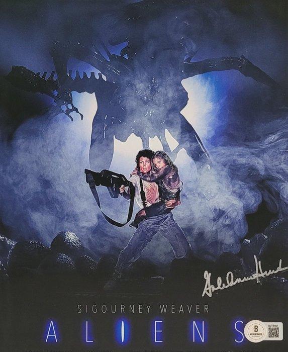 Aliens - signed by Gale Anne Hurd (Productor) - Photo with, Collections, Cinéma & Télévision